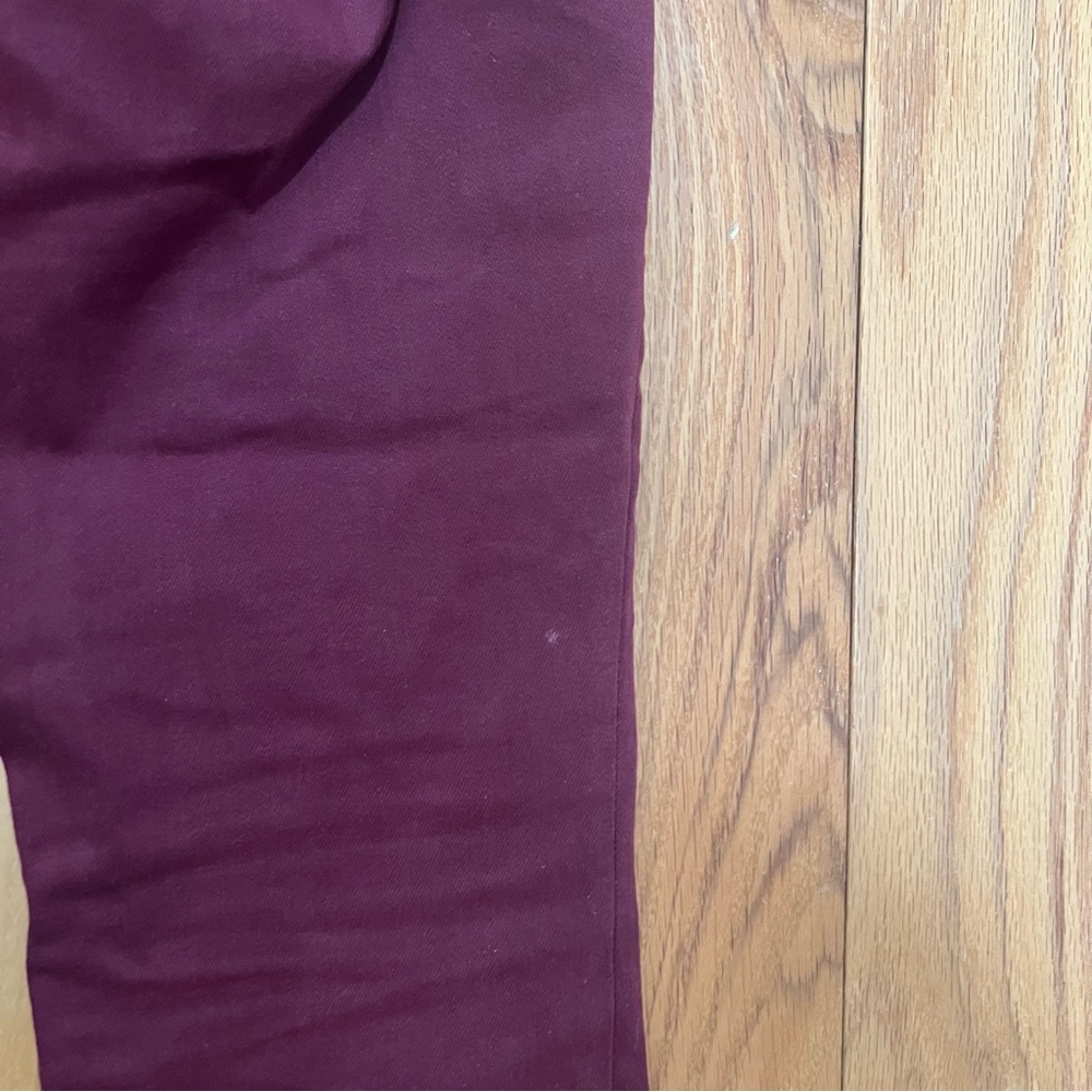 Gap Resolution Jeans Maroon - Picture 3 of 7